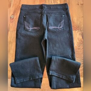 Gloria Vanderbilt Classic Black Women's Jeans Size 8.  Beautiful